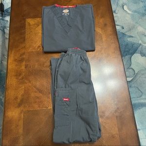 SOLD Dickies Gray Scrub Top & Bottom (petite) Set- Xtra Small